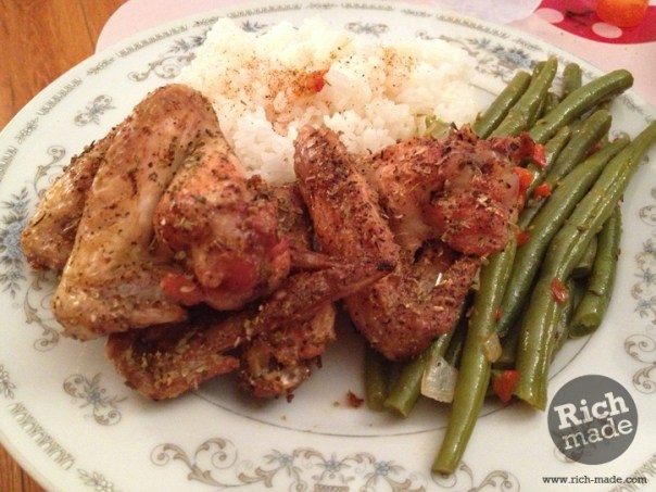 Rich-made Richef's Baked Chicken Wings and Green Beans
