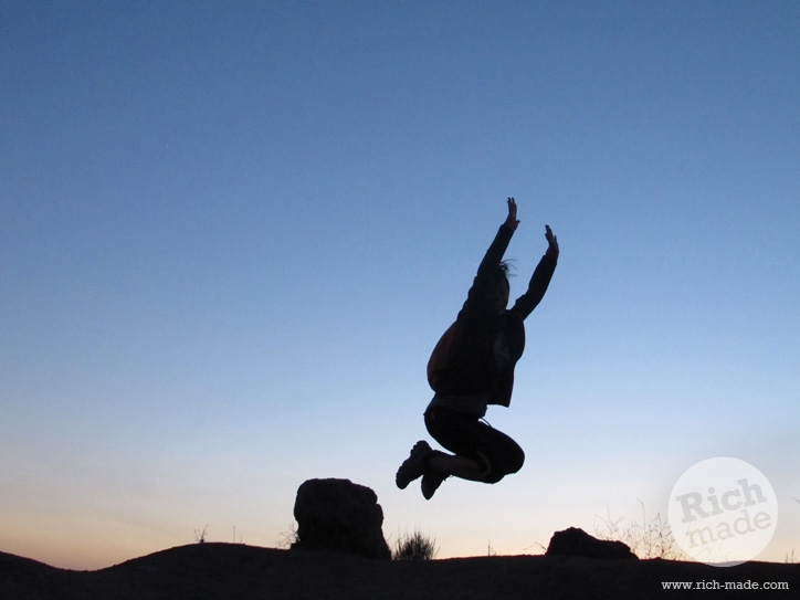 Richmade Tuesday Evening Hike at Griffith Park with Amandabot